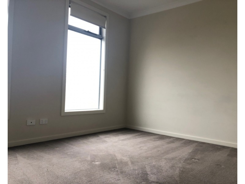 2/37 Cathcart Street, Maidstone VIC 3012