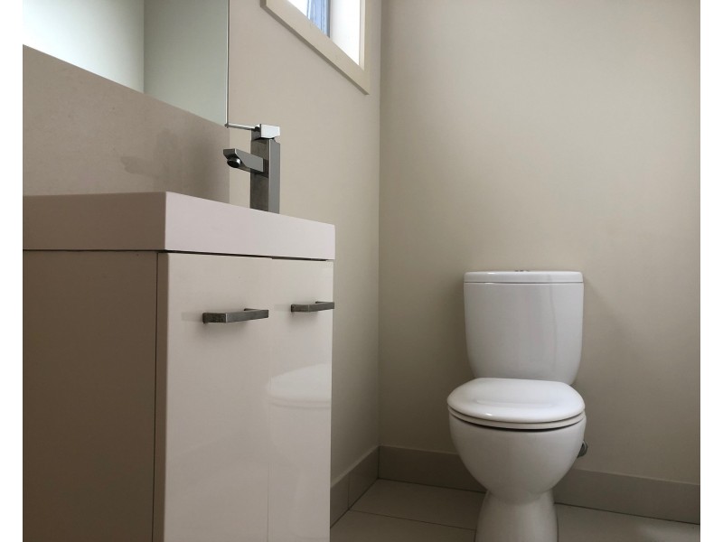 2/37 Cathcart Street, Maidstone VIC 3012