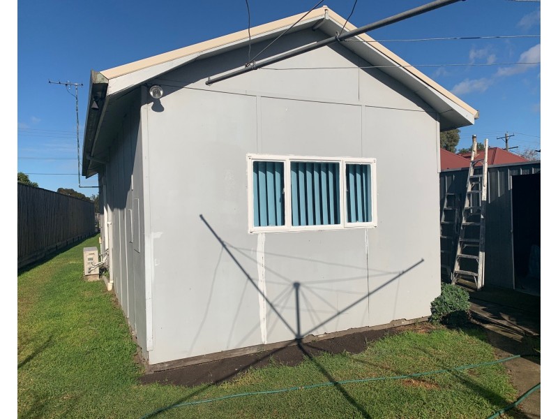 142A Derby Road, Sunshine VIC 3020