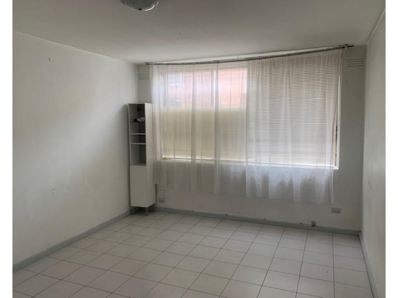 2/13 Empire Street, Footscray VIC 3011