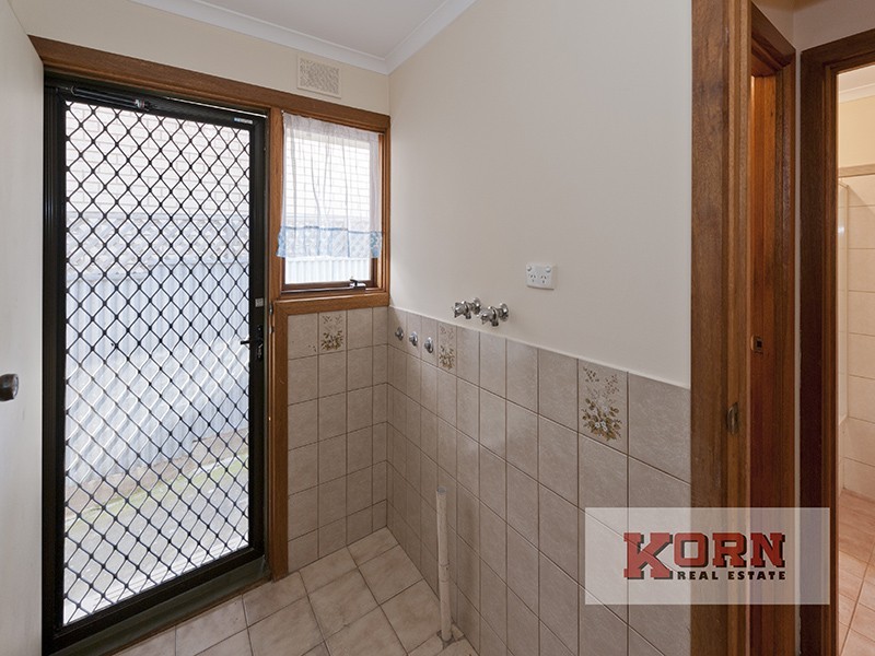 52 Brentwood Drive, Huntfield Heights SA 5163