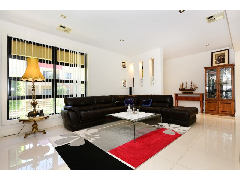 11 The Mall, Mawson Lakes SA 5095