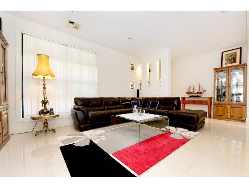 11 The Mall, Mawson Lakes SA 5095