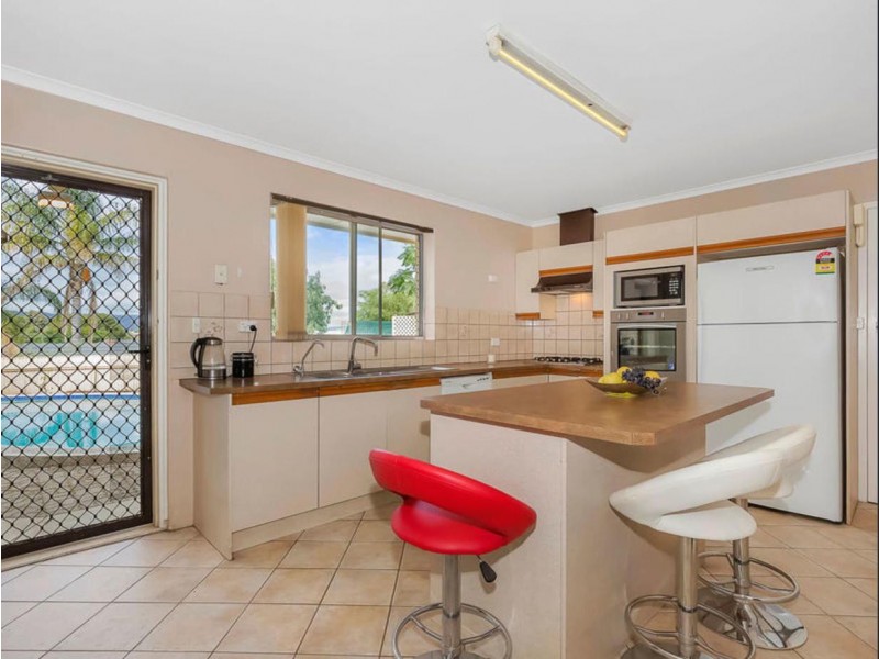 69 Helen Terrace, Valley View SA 5093