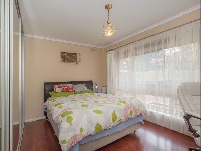 69 Helen Terrace, Valley View SA 5093
