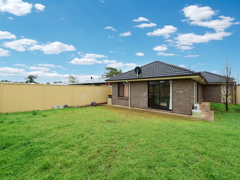11 Barrat Steet, Smithfield Plains SA 5114