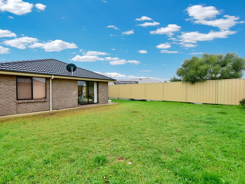 11 Barrat Steet, Smithfield Plains SA 5114