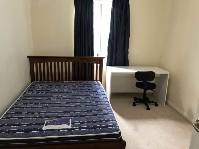 3 Farnham Road, Keswick SA 5035
