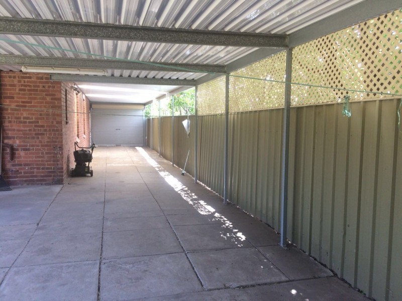 3 Farnham Road, Keswick SA 5035