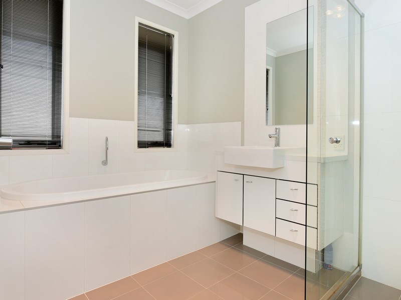 18 Wear Avenue, Marden SA 5070