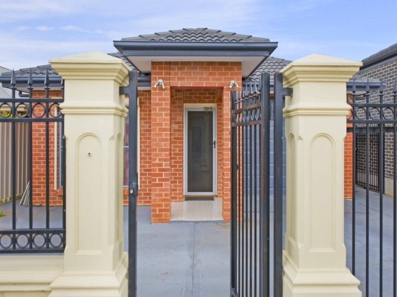 15 Braemore Terrace, Campbelltown SA 5074