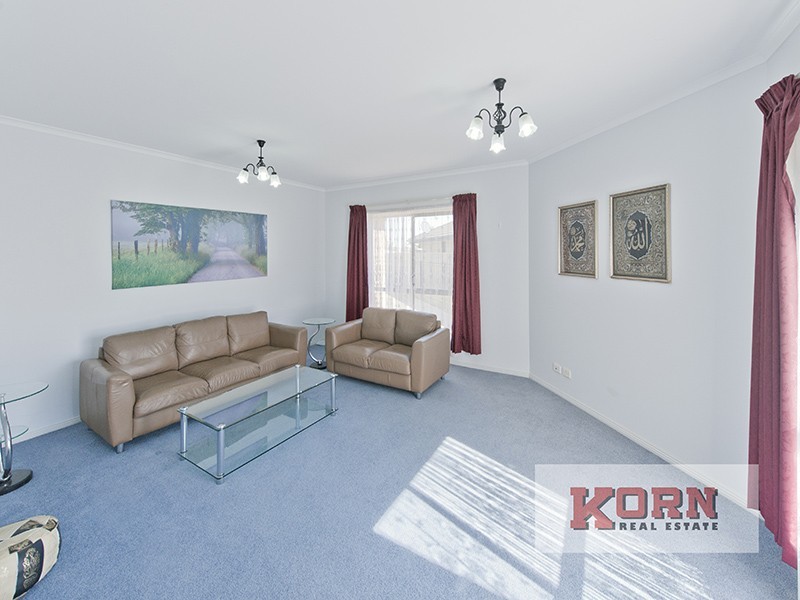 16 Stockade Drive, Walkley Heights SA 5098