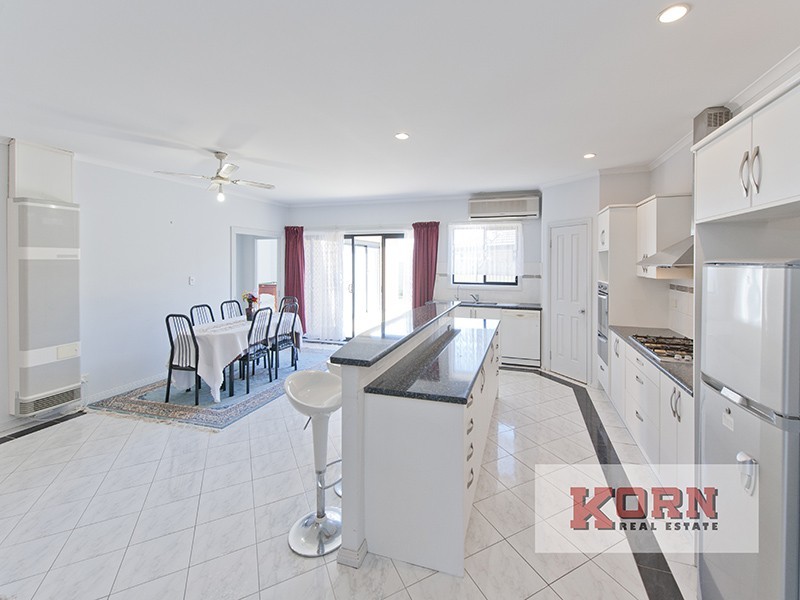 16 Stockade Drive, Walkley Heights SA 5098