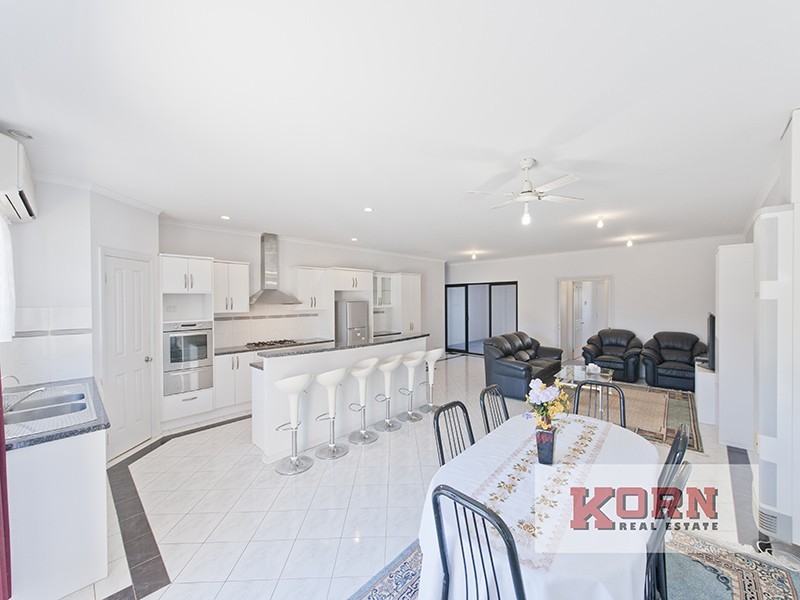 16 Stockade Drive, Walkley Heights SA 5098