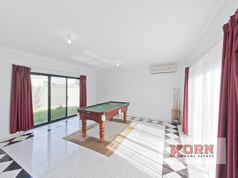 16 Stockade Drive, Walkley Heights SA 5098