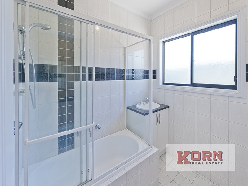 16 Stockade Drive, Walkley Heights SA 5098