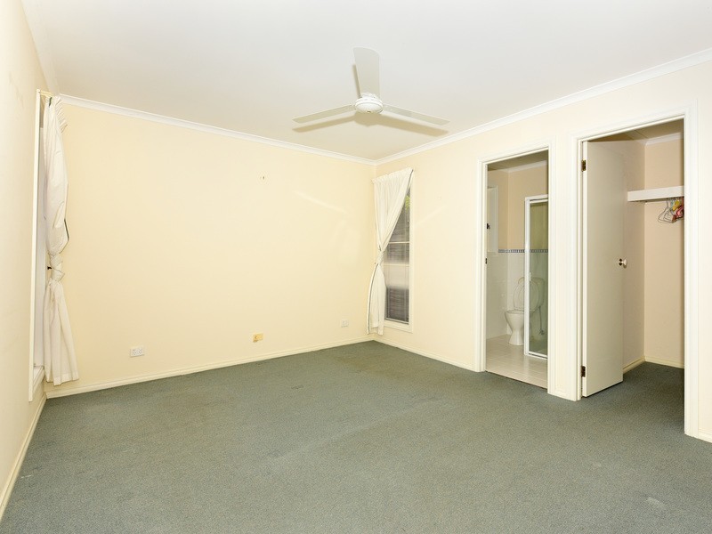 4 Field Street, Oakden SA 5086