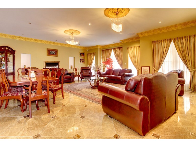 293 Shepherds Hills Road, Eden Hills SA 5050