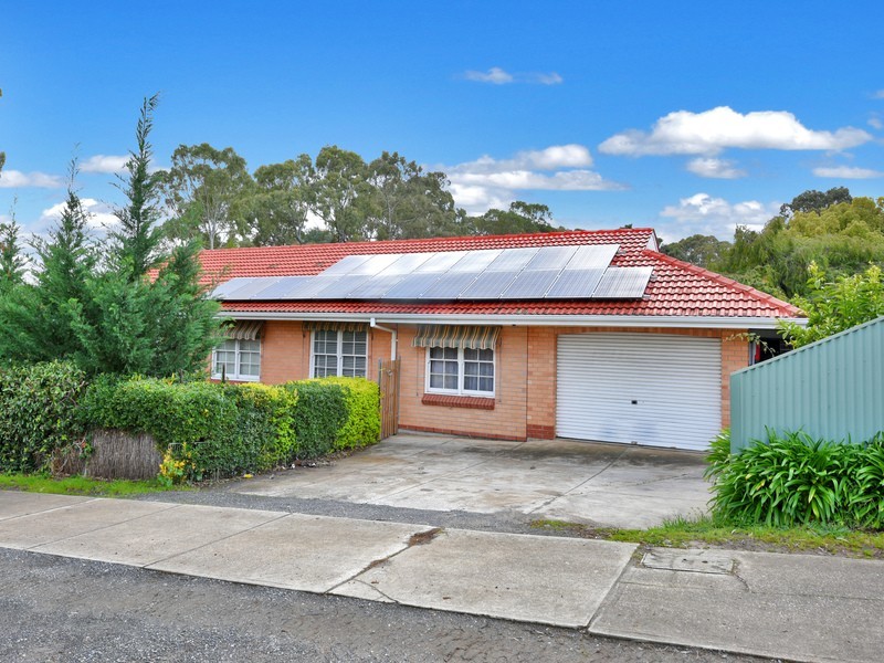 2 Boronia Drive, Hope Valley SA 5090