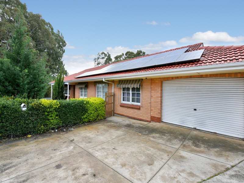 2 Boronia Drive, Hope Valley SA 5090