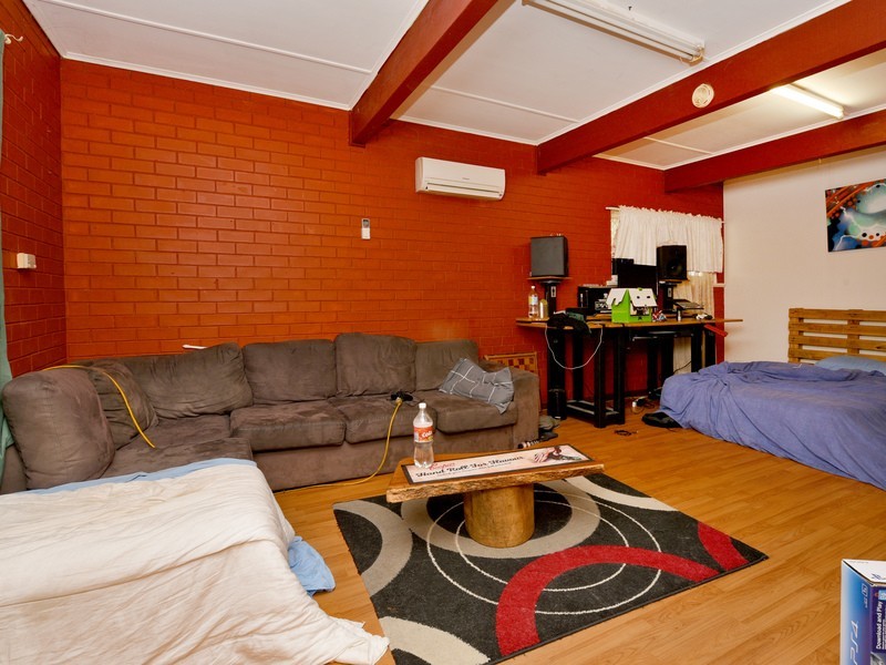 2 Boronia Drive, Hope Valley SA 5090