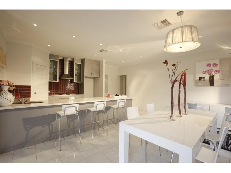 8 Colac Street, Greenacres SA 5086