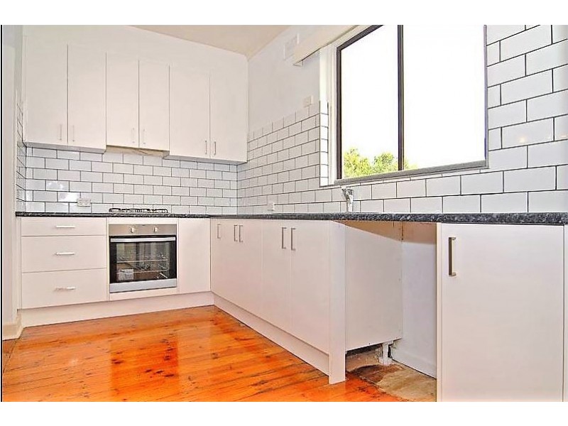 11 Neville Ave, Clarence Gardens SA 5039