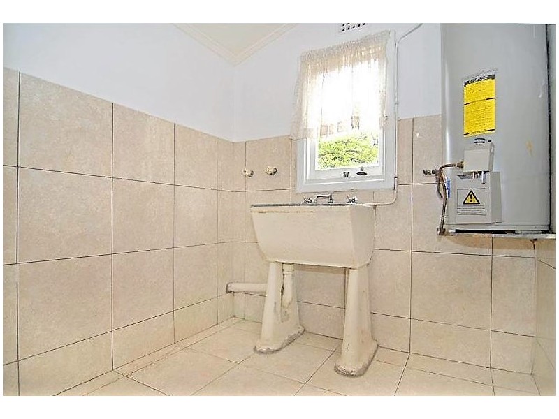 11 Neville Ave, Clarence Gardens SA 5039