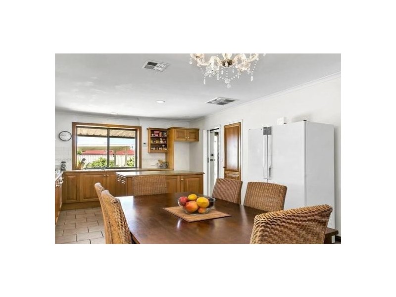 9A Pemberton St, Oaklands Park SA 5046