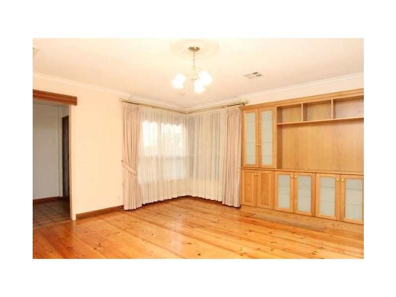 9A Pemberton St, Oaklands Park SA 5046