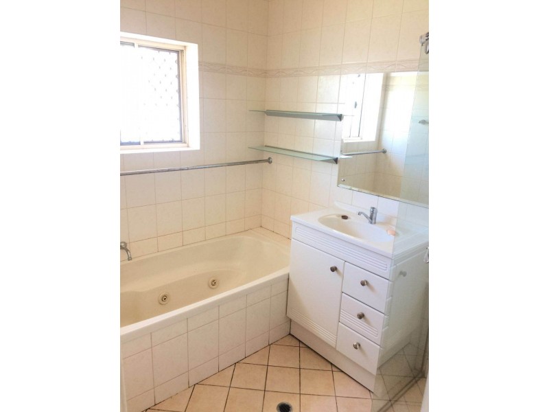 31 Oakleigh Road, Marion SA 5043