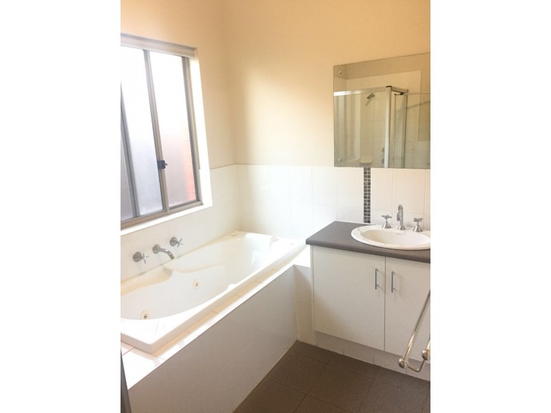 36 Hallett Ave, Tranmere SA 5073