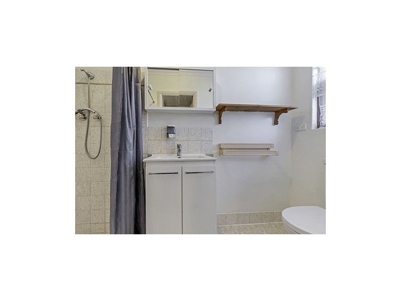 9A Pemberton St, Oaklands Park SA 5046