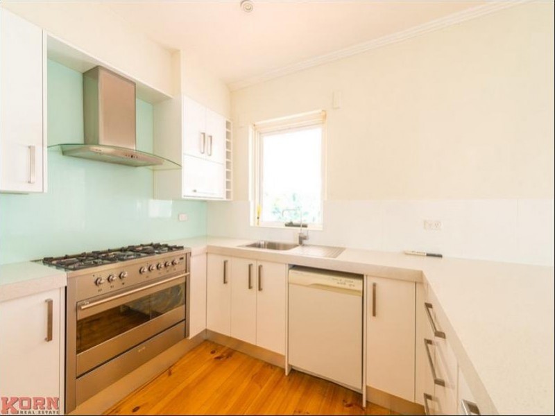 81 Pine Ave, Glenelg North SA 5045