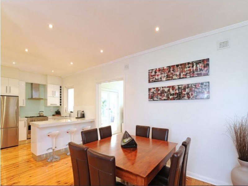 81 Pine Ave, Glenelg North SA 5045