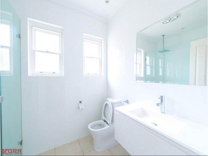 81 Pine Ave, Glenelg North SA 5045