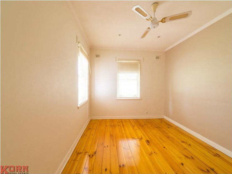 81 Pine Ave, Glenelg North SA 5045