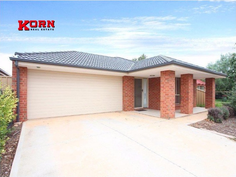 17 Davison crescent, Smithfield Plains SA 5114