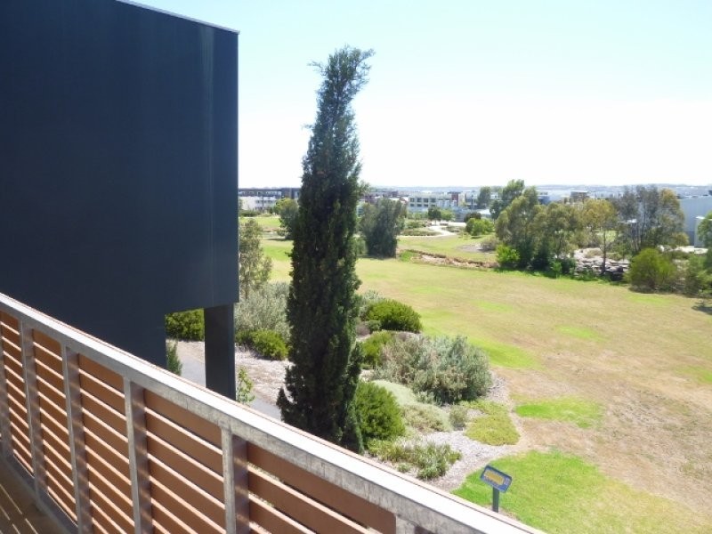 36/9-13 Yates Street, Mawson Lakes SA 5095