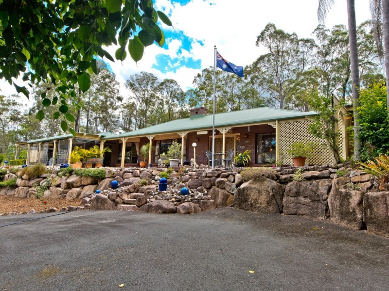 Eatons Hill QLD 4037