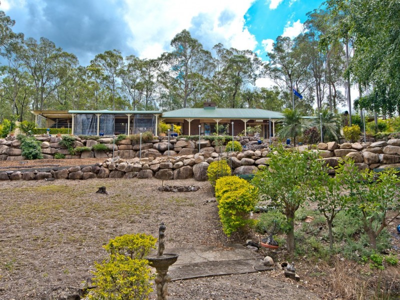 Eatons Hill QLD 4037