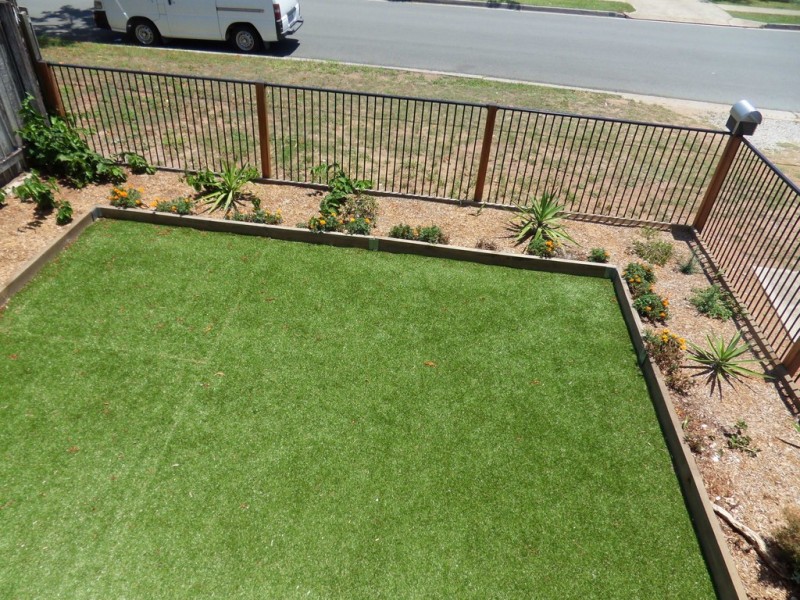 2/71 Corneilus Street, Clontarf QLD 4019