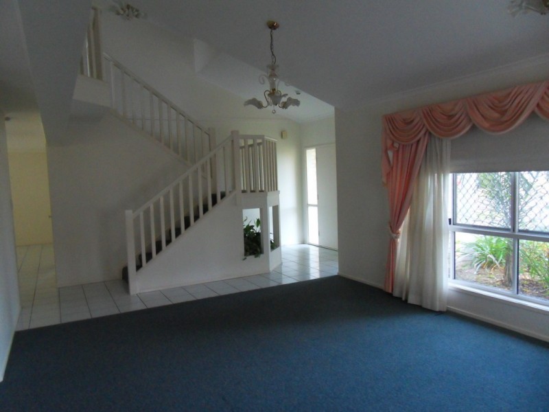 10 Cosme Place, Bridgeman Downs QLD 4035