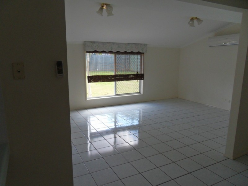 10 Cosme Place, Bridgeman Downs QLD 4035