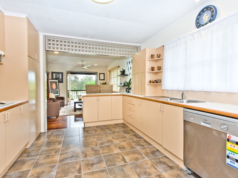 Eatons Hill QLD 4037