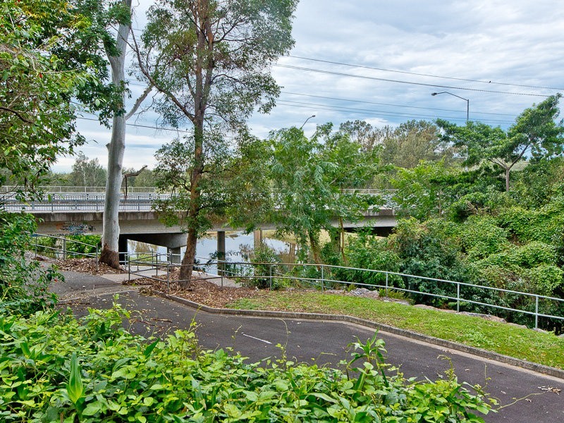 Eatons Hill QLD 4037