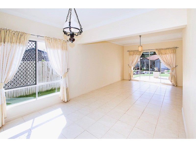 26 DiCaprio Circuit, Bridgeman Downs QLD 4035