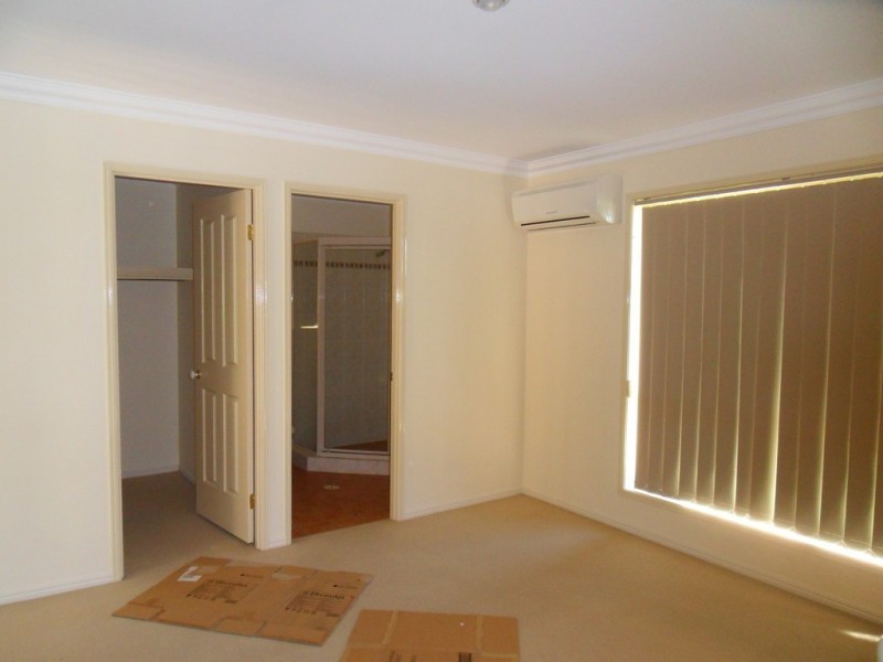 10 Barnard Crescent, Murrumba Downs QLD 4503