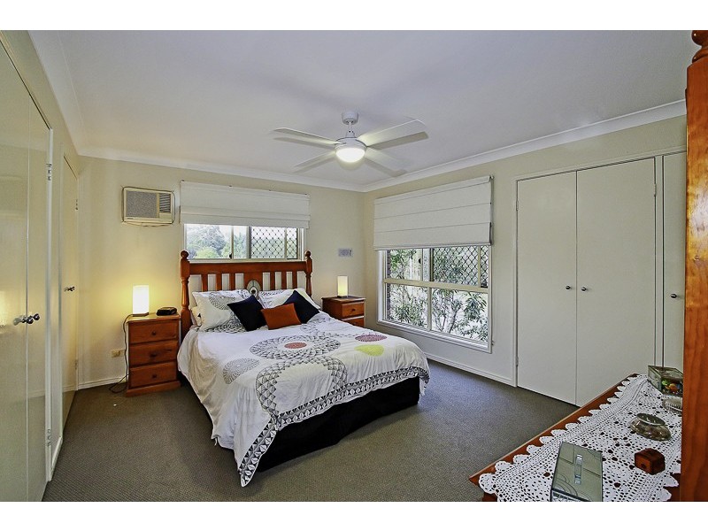 26 Peterson Place, Bridgeman Downs QLD 4035