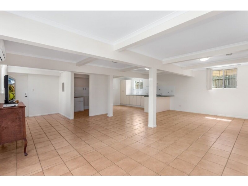 27 Isedale Street, Wooloowin QLD 4030